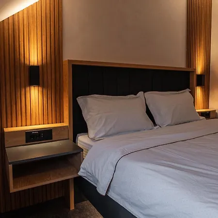 Hotel Astral 3*