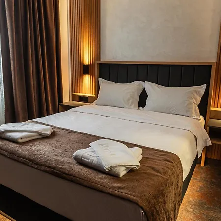 Hotel Astral 3*