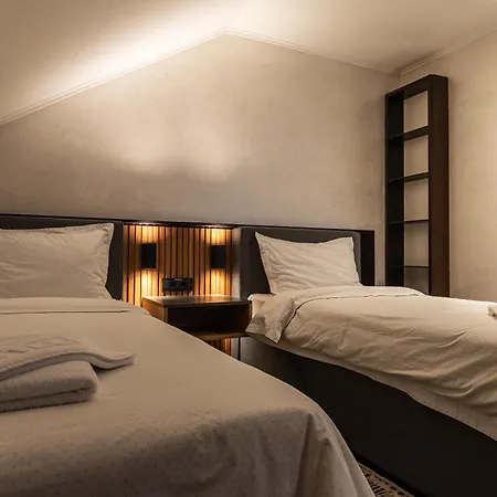 Hotel Astral 3*