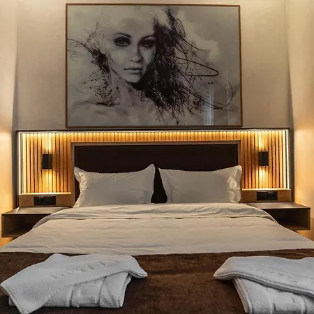 Hotel Astral