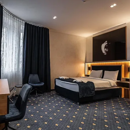 Hotel Astral